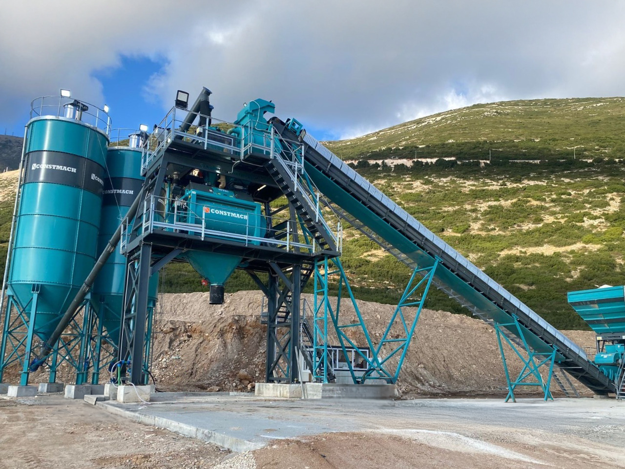 Constmach 120 m³/h Stationary Concrete Batching Plant - Betoniasema: kuva Constmach 120 m³/h Stationary Concrete Batching Plant - Betoniasema Constmach 120 m³/h Stationary Concrete Batching Plant - Betoniasema: kuva Constmach 120 m³/h Stationary Concrete Batching Plant - Betoniasema