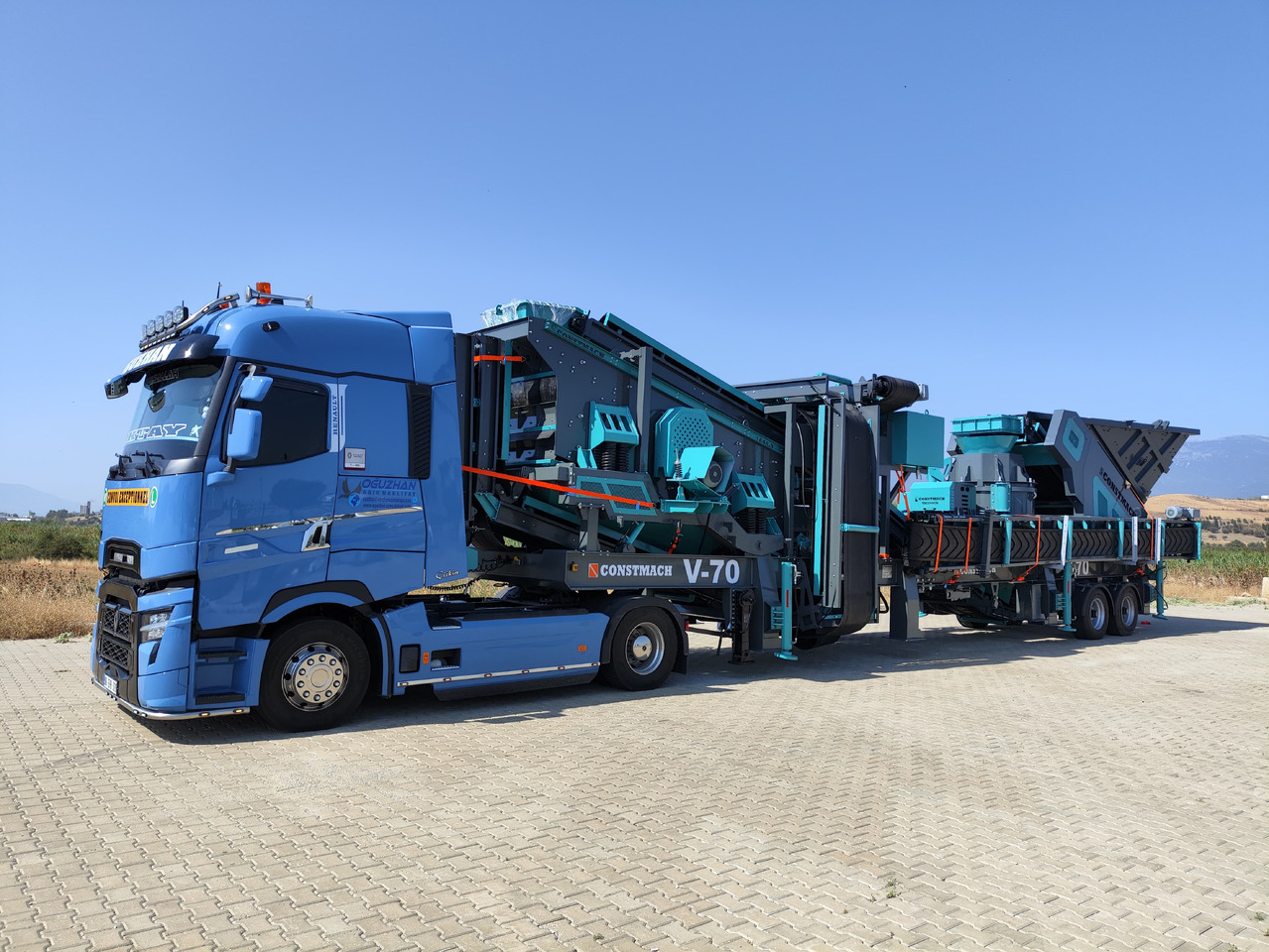 Constmach 200 T/H Capacity Vertical Shaft Mobile Crusher - Mobiilimurskain: kuva Constmach 200 T/H Capacity Vertical Shaft Mobile Crusher - Mobiilimurskain Constmach 200 T/H Capacity Vertical Shaft Mobile Crusher - Mobiilimurskain: kuva Constmach 200 T/H Capacity Vertical Shaft Mobile Crusher - Mobiilimurskain