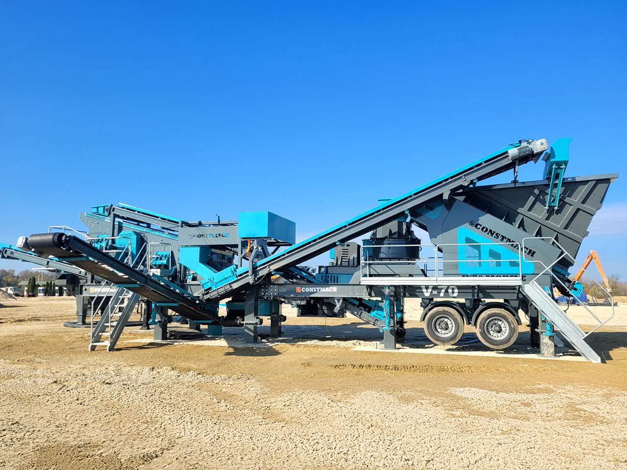 Constmach 200 T/H Capacity Vertical Shaft Mobile Crusher - Mobiilimurskain: kuva Constmach 200 T/H Capacity Vertical Shaft Mobile Crusher - Mobiilimurskain Constmach 200 T/H Capacity Vertical Shaft Mobile Crusher - Mobiilimurskain: kuva Constmach 200 T/H Capacity Vertical Shaft Mobile Crusher - Mobiilimurskain