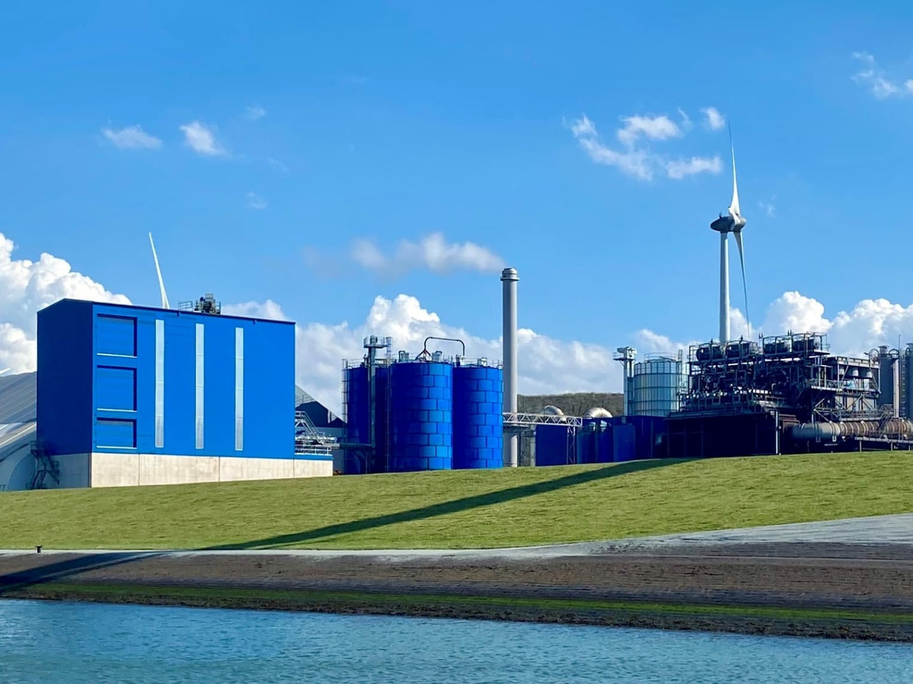 Constmach Silo à Ciment d'une Capacité de 1000 Tonnes - Sementtisiilo: kuva Constmach Silo à Ciment d'une Capacité de 1000 Tonnes - Sementtisiilo Constmach Silo à Ciment d'une Capacité de 1000 Tonnes - Sementtisiilo: kuva Constmach Silo à Ciment d'une Capacité de 1000 Tonnes - Sementtisiilo