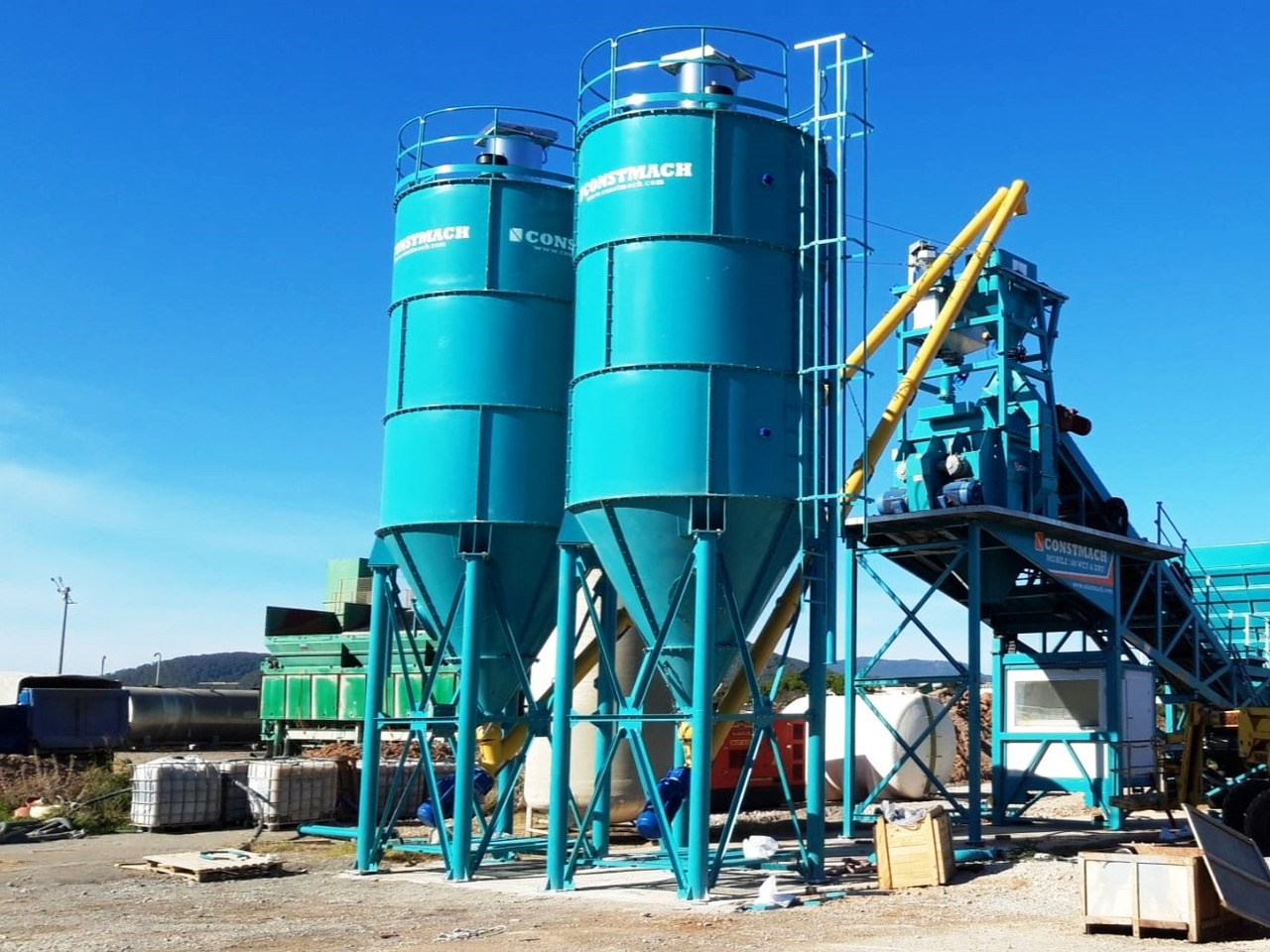 Constmach Silo à Ciment d'une Capacité de 50 Tonnes - Sementtisiilo: kuva Constmach Silo à Ciment d'une Capacité de 50 Tonnes - Sementtisiilo Constmach Silo à Ciment d'une Capacité de 50 Tonnes - Sementtisiilo: kuva Constmach Silo à Ciment d'une Capacité de 50 Tonnes - Sementtisiilo