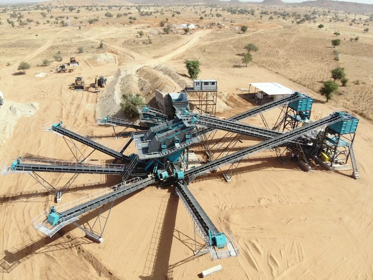 Constmach Stationary Basalt Stone Crushing Plant 250-300 Tph - Murskain: kuva Constmach Stationary Basalt Stone Crushing Plant 250-300 Tph - Murskain Constmach Stationary Basalt Stone Crushing Plant 250-300 Tph - Murskain: kuva Constmach Stationary Basalt Stone Crushing Plant 250-300 Tph - Murskain