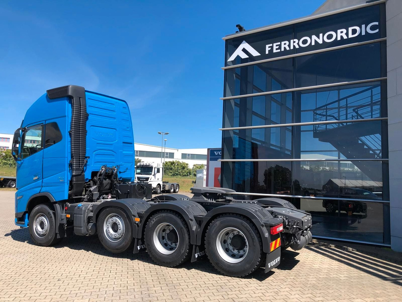 Volvo FH16 750 XL 8x4 Tridem*100T*Kriechgänge*Retarder Volvo FH16 750 XL 8x4 Tridem*100T*Kriechgänge*Retarder - Vetopöytäauto: kuva Volvo FH16 750 XL 8x4 Tridem*100T*Kriechgänge*Retarder Volvo FH16 750 XL 8x4 Tridem*100T*Kriechgänge*Retarder - Vetopöytäauto Volvo FH16 750 XL 8x4 Tridem*100T*Kriechgänge*Retarder Volvo FH16 750 XL 8x4 Tridem*100T*Kriechgänge*Retarder - Vetopöytäauto: kuva Volvo FH16 750 XL 8x4 Tridem*100T*Kriechgänge*Retarder Volvo FH16 750 XL 8x4 Tridem*100T*Kriechgänge*Retarder - Vetopöytäauto