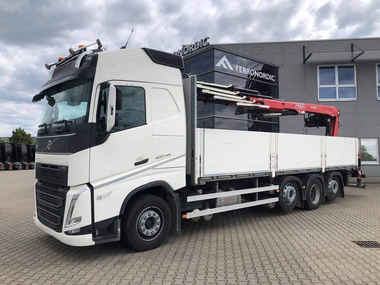 Volvo FH460 8x2 TRIDEM VLA&NLA gelenkt*FASSI F215AS.24 - Nosturiauto: kuva Volvo FH460 8x2 TRIDEM VLA&NLA gelenkt*FASSI F215AS.24 - Nosturiauto Volvo FH460 8x2 TRIDEM VLA&NLA gelenkt*FASSI F215AS.24 - Nosturiauto: kuva Volvo FH460 8x2 TRIDEM VLA&NLA gelenkt*FASSI F215AS.24 - Nosturiauto