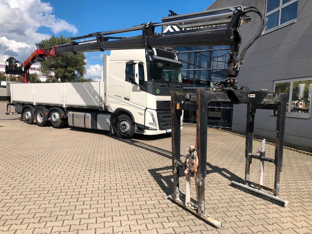 Volvo FH460 8x2 TRIDEM VLA&NLA gelenkt*FASSI F215AS.24 - Lava-kuorma-auto, Nosturiauto: kuva Volvo FH460 8x2 TRIDEM VLA&NLA gelenkt*FASSI F215AS.24 - Lava-kuorma-auto, Nosturiauto Volvo FH460 8x2 TRIDEM VLA&NLA gelenkt*FASSI F215AS.24 - Lava-kuorma-auto, Nosturiauto: kuva Volvo FH460 8x2 TRIDEM VLA&NLA gelenkt*FASSI F215AS.24 - Lava-kuorma-auto, Nosturiauto