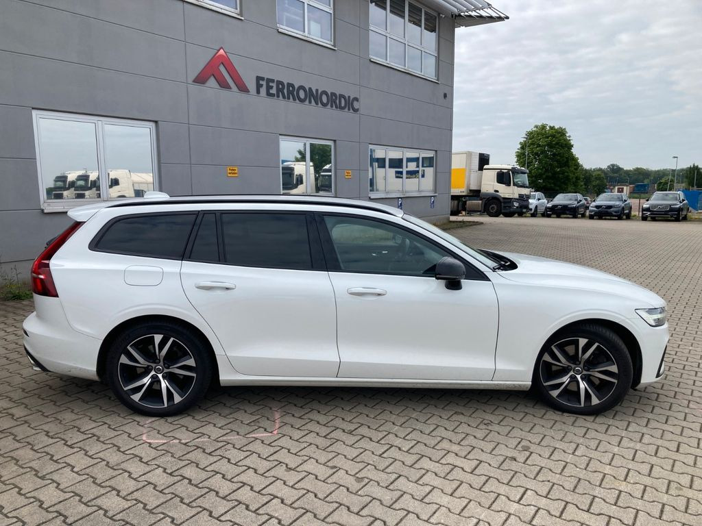 Volvo V60 T6 AWD R-Design Expression Recharge Plug-In - Henkilöauto: kuva Volvo V60 T6 AWD R-Design Expression Recharge Plug-In - Henkilöauto Volvo V60 T6 AWD R-Design Expression Recharge Plug-In - Henkilöauto: kuva Volvo V60 T6 AWD R-Design Expression Recharge Plug-In - Henkilöauto