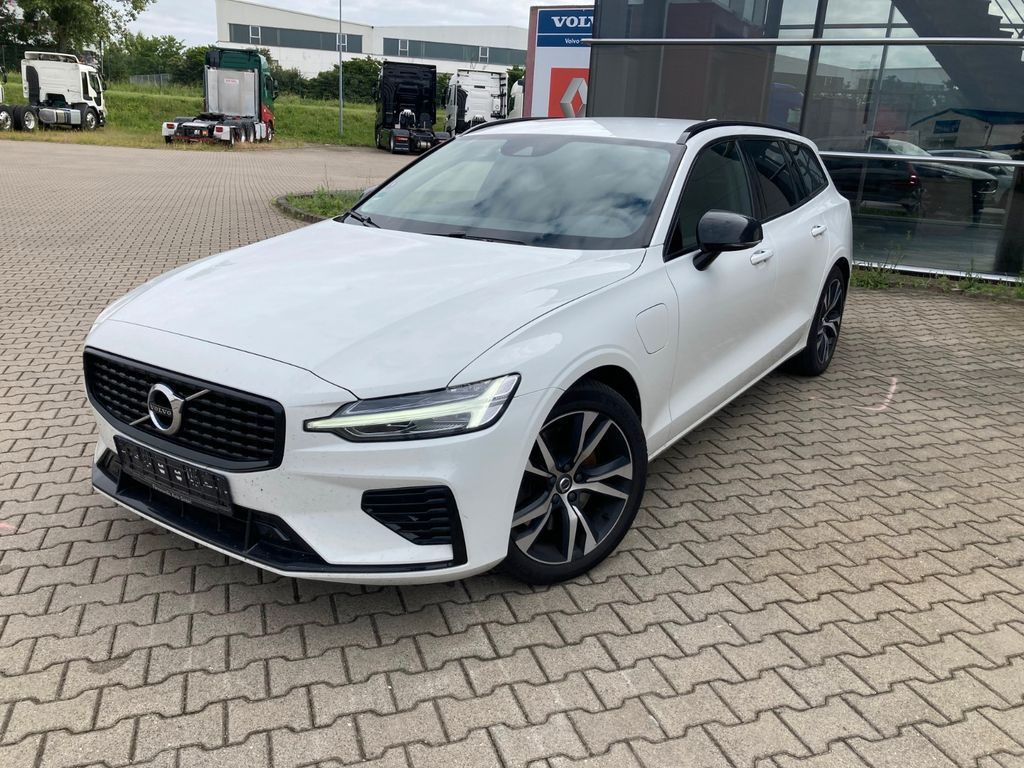 Volvo V60 T6 AWD R-Design Expression Recharge Plug-In - Henkilöauto: kuva Volvo V60 T6 AWD R-Design Expression Recharge Plug-In - Henkilöauto Volvo V60 T6 AWD R-Design Expression Recharge Plug-In - Henkilöauto: kuva Volvo V60 T6 AWD R-Design Expression Recharge Plug-In - Henkilöauto