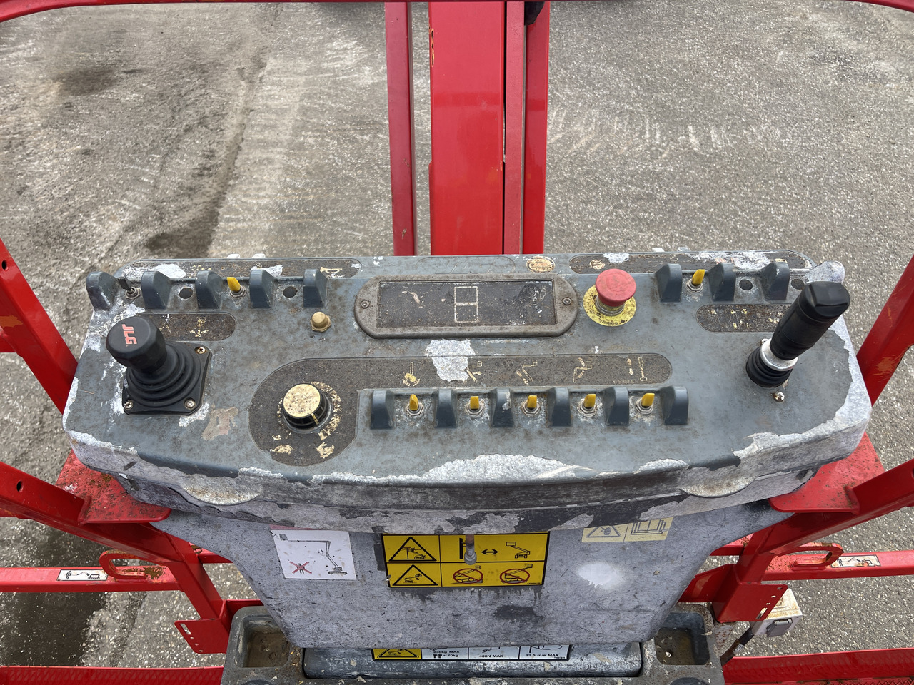 Kuukulkija JLG 800AJ: kuva Kuukulkija JLG 800AJ