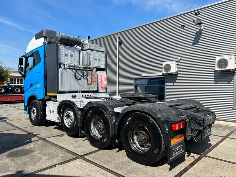 Volvo FH 16.750 8x4 Heavy Haulage Tractor - Vetopöytäauto: kuva Volvo FH 16.750 8x4 Heavy Haulage Tractor - Vetopöytäauto Volvo FH 16.750 8x4 Heavy Haulage Tractor - Vetopöytäauto: kuva Volvo FH 16.750 8x4 Heavy Haulage Tractor - Vetopöytäauto
