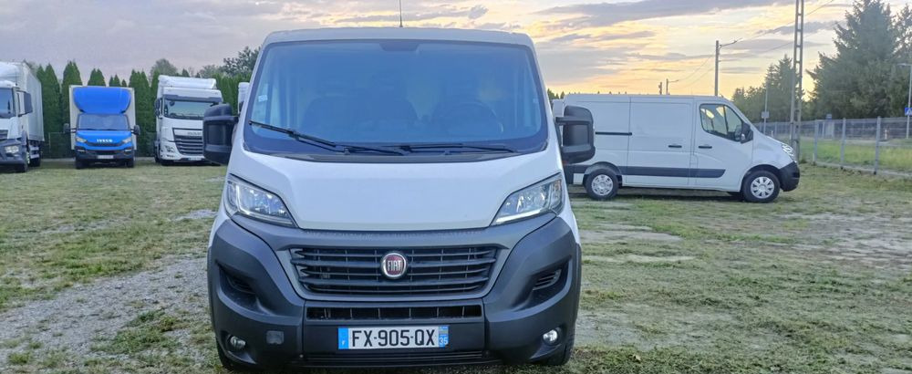 Fiat Ducato - Pieni pakettiauto: kuva Fiat Ducato - Pieni pakettiauto Fiat Ducato - Pieni pakettiauto: kuva Fiat Ducato - Pieni pakettiauto