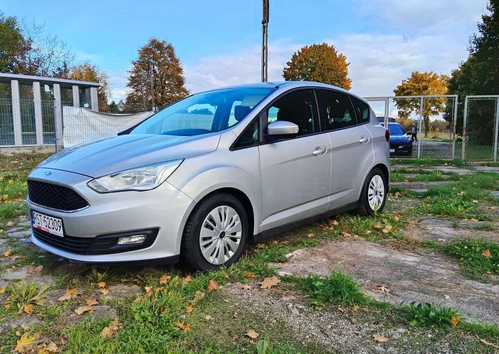 Ford C-MAX 1.5 TDCi Start-Stop-System Business Edition - Henkilöauto: kuva Ford C-MAX 1.5 TDCi Start-Stop-System Business Edition - Henkilöauto Ford C-MAX 1.5 TDCi Start-Stop-System Business Edition - Henkilöauto: kuva Ford C-MAX 1.5 TDCi Start-Stop-System Business Edition - Henkilöauto