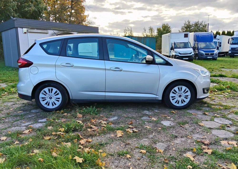 Ford C-MAX 1.5 TDCi Start-Stop-System Business Edition - Henkilöauto: kuva Ford C-MAX 1.5 TDCi Start-Stop-System Business Edition - Henkilöauto Ford C-MAX 1.5 TDCi Start-Stop-System Business Edition - Henkilöauto: kuva Ford C-MAX 1.5 TDCi Start-Stop-System Business Edition - Henkilöauto