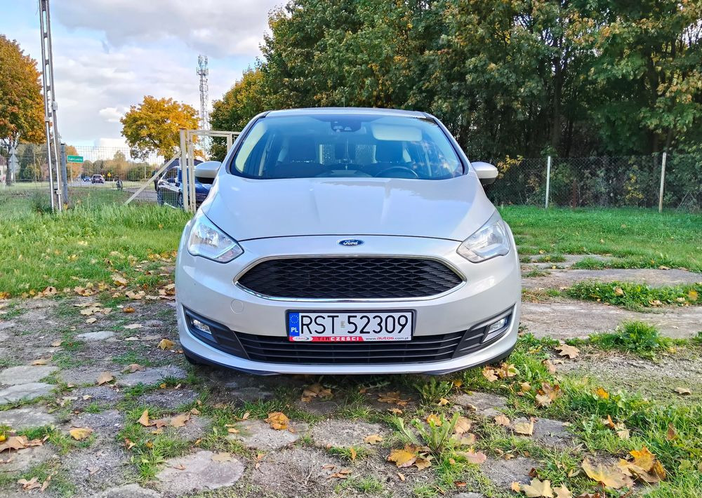 Ford C-MAX 1.5 TDCi Start-Stop-System Business Edition - Henkilöauto: kuva Ford C-MAX 1.5 TDCi Start-Stop-System Business Edition - Henkilöauto Ford C-MAX 1.5 TDCi Start-Stop-System Business Edition - Henkilöauto: kuva Ford C-MAX 1.5 TDCi Start-Stop-System Business Edition - Henkilöauto