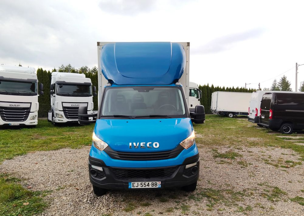 Iveco Daily 70C18 - Umpikori kuorma-auto: kuva  Iveco Daily 70C18 - Umpikori kuorma-auto Iveco Daily 70C18 - Umpikori kuorma-auto: kuva  Iveco Daily 70C18 - Umpikori kuorma-auto