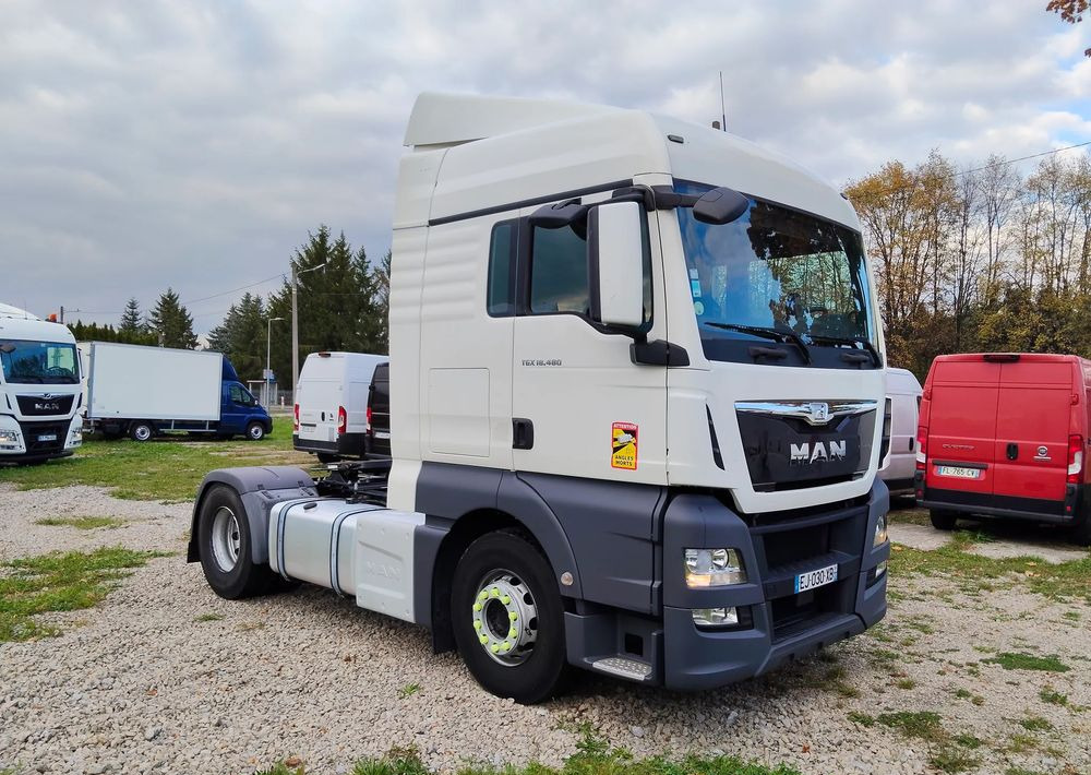 MAN TGX 480 - Vetopöytäauto: kuva MAN TGX 480 - Vetopöytäauto MAN TGX 480 - Vetopöytäauto: kuva MAN TGX 480 - Vetopöytäauto