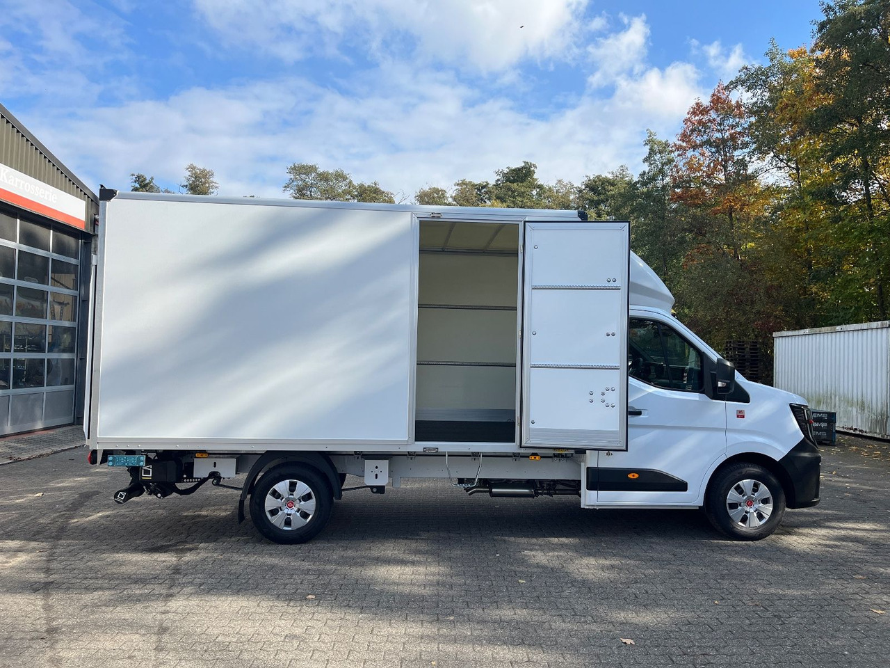 Renault MASTER MIT HUMBAUR KOFFERAUFBAU - Jakeluauto: kuva Renault MASTER MIT HUMBAUR KOFFERAUFBAU - Jakeluauto Renault MASTER MIT HUMBAUR KOFFERAUFBAU - Jakeluauto: kuva Renault MASTER MIT HUMBAUR KOFFERAUFBAU - Jakeluauto