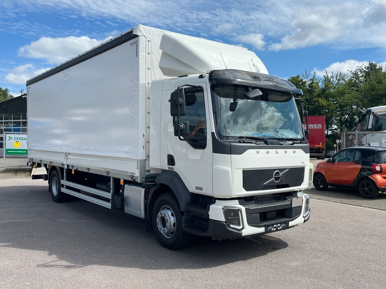 Volvo FL16.280 Junge Schiebeplane - Pressukapelli kuorma-auto: kuva Volvo FL16.280 Junge Schiebeplane - Pressukapelli kuorma-auto Volvo FL16.280 Junge Schiebeplane - Pressukapelli kuorma-auto: kuva Volvo FL16.280 Junge Schiebeplane - Pressukapelli kuorma-auto