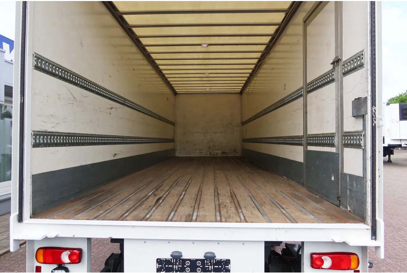 DAF CF 290 Bak+Klep Dhollandia 2.000 kg - Umpikori kuorma-auto: kuva DAF CF 290 Bak+Klep Dhollandia 2.000 kg - Umpikori kuorma-auto DAF CF 290 Bak+Klep Dhollandia 2.000 kg - Umpikori kuorma-auto: kuva DAF CF 290 Bak+Klep Dhollandia 2.000 kg - Umpikori kuorma-auto