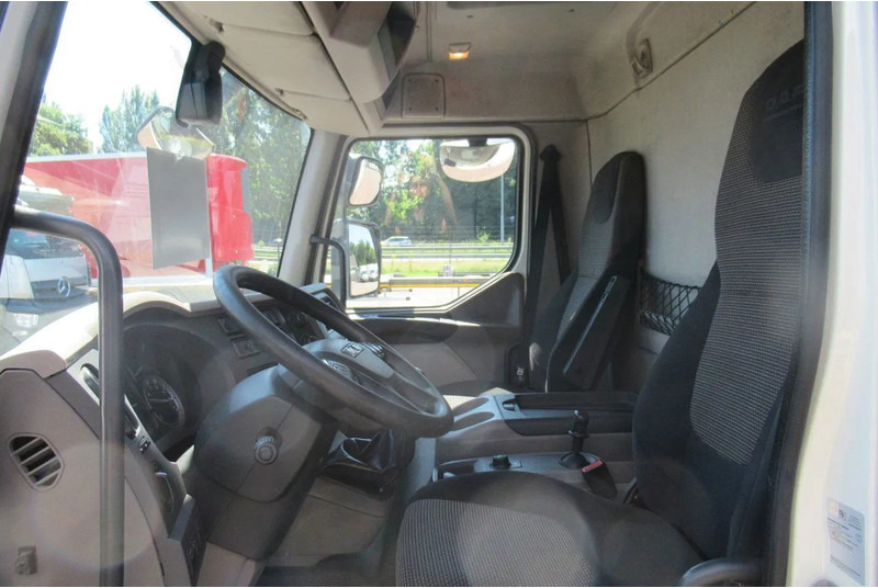 DAF LF 250 250 bak + klep + schuifzeil E6 - Pressukapelli kuorma-auto: kuva DAF LF 250 250 bak + klep + schuifzeil E6 - Pressukapelli kuorma-auto DAF LF 250 250 bak + klep + schuifzeil E6 - Pressukapelli kuorma-auto: kuva DAF LF 250 250 bak + klep + schuifzeil E6 - Pressukapelli kuorma-auto