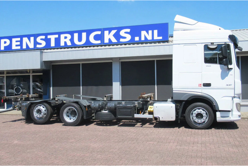 Konttialus/ Vaihtokuormatilat kuorma-auto DAF XF 450 FAR BDF Systeem: kuva Konttialus/ Vaihtokuormatilat kuorma-auto DAF XF 450 FAR BDF Systeem