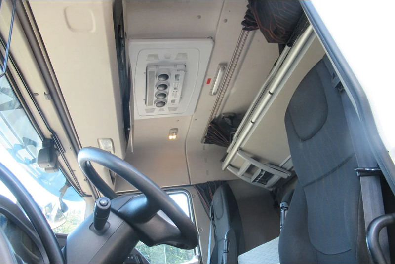 Konttialus/ Vaihtokuormatilat kuorma-auto DAF XF 450 FAR BDF Systeem: kuva Konttialus/ Vaihtokuormatilat kuorma-auto DAF XF 450 FAR BDF Systeem