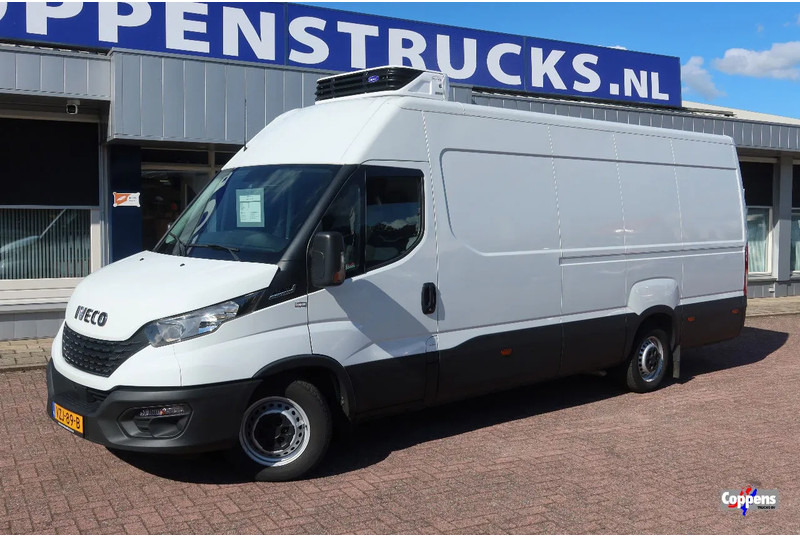 Iveco Daily 35S16 Iveco 35S16 L3/H2 Koel/Vries/ verwarmen Carrier Xarios 350 + 220 volt nacht aansluiting - Kylmäauto: kuva Iveco Daily 35S16 Iveco 35S16 L3/H2 Koel/Vries/ verwarmen Carrier Xarios 350 + 220 volt nacht aansluiting - Kylmäauto Iveco Daily 35S16 Iveco 35S16 L3/H2 Koel/Vries/ verwarmen Carrier Xarios 350 + 220 volt nacht aansluiting - Kylmäauto: kuva Iveco Daily 35S16 Iveco 35S16 L3/H2 Koel/Vries/ verwarmen Carrier Xarios 350 + 220 volt nacht aansluiting - Kylmäauto