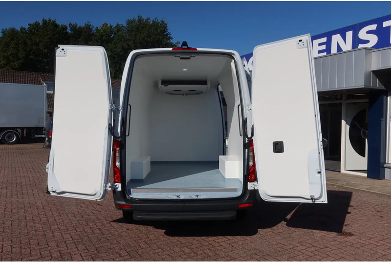 Mercedes-Benz 317CDI 317 CDI L2/H2 Automaat - Kylmäauto: kuva Mercedes-Benz 317CDI 317 CDI L2/H2 Automaat - Kylmäauto Mercedes-Benz 317CDI 317 CDI L2/H2 Automaat - Kylmäauto: kuva Mercedes-Benz 317CDI 317 CDI L2/H2 Automaat - Kylmäauto