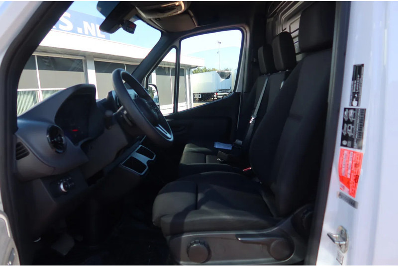 Mercedes-Benz 317CDI 317 CDI L2/H2 Automaat - Kylmäauto: kuva Mercedes-Benz 317CDI 317 CDI L2/H2 Automaat - Kylmäauto Mercedes-Benz 317CDI 317 CDI L2/H2 Automaat - Kylmäauto: kuva Mercedes-Benz 317CDI 317 CDI L2/H2 Automaat - Kylmäauto