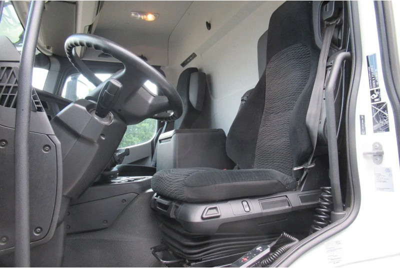 Mercedes-Benz Actros 1832 1832 LL 4x2 - Umpikori kuorma-auto: kuva Mercedes-Benz Actros 1832 1832 LL 4x2 - Umpikori kuorma-auto Mercedes-Benz Actros 1832 1832 LL 4x2 - Umpikori kuorma-auto: kuva Mercedes-Benz Actros 1832 1832 LL 4x2 - Umpikori kuorma-auto