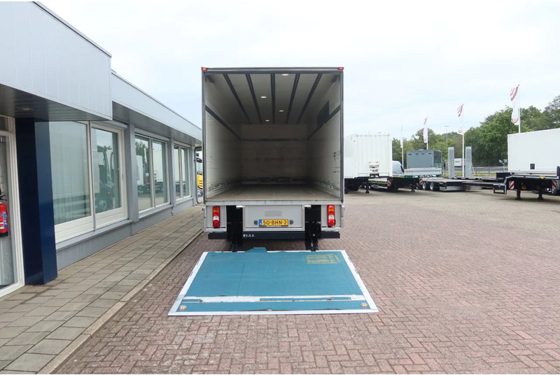 Mercedes-Benz Antos 1924 LL Bakwagen + laadklep 2500 kg - Umpikori kuorma-auto: kuva Mercedes-Benz Antos 1924 LL Bakwagen + laadklep 2500 kg - Umpikori kuorma-auto Mercedes-Benz Antos 1924 LL Bakwagen + laadklep 2500 kg - Umpikori kuorma-auto: kuva Mercedes-Benz Antos 1924 LL Bakwagen + laadklep 2500 kg - Umpikori kuorma-auto