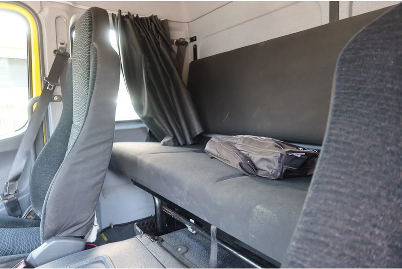 Mercedes-Benz Atego 1221 1221 L Takel wagen 6 Persoons - Kuljetin kuorma-auto: kuva Mercedes-Benz Atego 1221 1221 L Takel wagen 6 Persoons - Kuljetin kuorma-auto Mercedes-Benz Atego 1221 1221 L Takel wagen 6 Persoons - Kuljetin kuorma-auto: kuva Mercedes-Benz Atego 1221 1221 L Takel wagen 6 Persoons - Kuljetin kuorma-auto