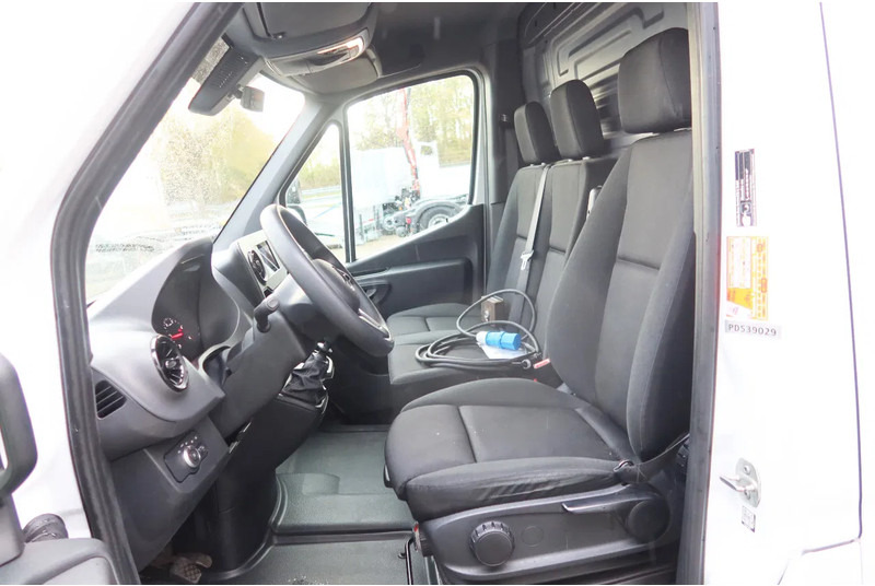 Mercedes-Benz Sprinter 315 CDI Carrier Xarios 350 Koel/vries/verwamen + nacht aansluiting 220 volt. - Kylmäauto: kuva Mercedes-Benz Sprinter 315 CDI Carrier Xarios 350 Koel/vries/verwamen + nacht aansluiting 220 volt. - Kylmäauto Mercedes-Benz Sprinter 315 CDI Carrier Xarios 350 Koel/vries/verwamen + nacht aansluiting 220 volt. - Kylmäauto: kuva Mercedes-Benz Sprinter 315 CDI Carrier Xarios 350 Koel/vries/verwamen + nacht aansluiting 220 volt. - Kylmäauto