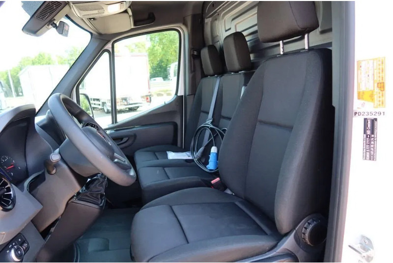 Mercedes-Benz Sprinter 315 CDI Koel/Vries/Verwarmen Carrier Xarios 350 + 220 volt nachtaansluiting - Kylmäauto: kuva Mercedes-Benz Sprinter 315 CDI Koel/Vries/Verwarmen Carrier Xarios 350 + 220 volt nachtaansluiting - Kylmäauto Mercedes-Benz Sprinter 315 CDI Koel/Vries/Verwarmen Carrier Xarios 350 + 220 volt nachtaansluiting - Kylmäauto: kuva Mercedes-Benz Sprinter 315 CDI Koel/Vries/Verwarmen Carrier Xarios 350 + 220 volt nachtaansluiting - Kylmäauto