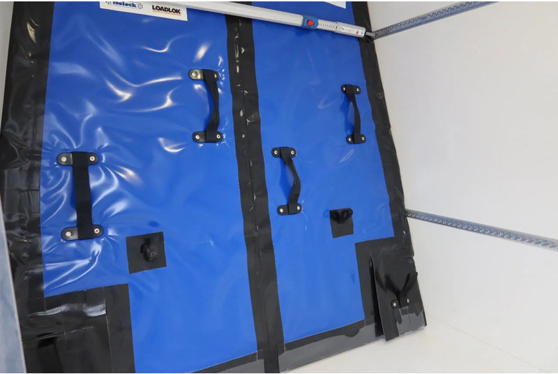 Mercedes-Benz Sprinter 317 CDI L3/H2 Multi temp, Verplaatsbare tussenwand - Kylmäauto: kuva Mercedes-Benz Sprinter 317 CDI L3/H2 Multi temp, Verplaatsbare tussenwand - Kylmäauto Mercedes-Benz Sprinter 317 CDI L3/H2 Multi temp, Verplaatsbare tussenwand - Kylmäauto: kuva Mercedes-Benz Sprinter 317 CDI L3/H2 Multi temp, Verplaatsbare tussenwand - Kylmäauto