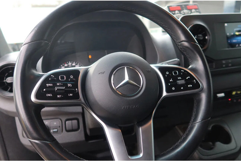 Kylmäauto Mercedes-Benz Sprinter 317 CDI L3/H2 Multi temp, Verplaatsbare tussenwand: kuva Kylmäauto Mercedes-Benz Sprinter 317 CDI L3/H2 Multi temp, Verplaatsbare tussenwand