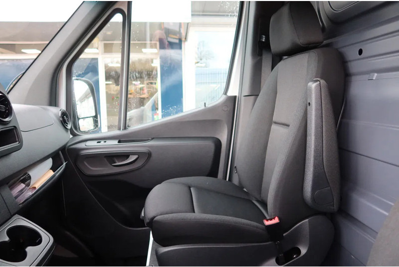 Kylmäauto Mercedes-Benz Sprinter 317 CDI L3/H2 Multi temp, Verplaatsbare tussenwand: kuva Kylmäauto Mercedes-Benz Sprinter 317 CDI L3/H2 Multi temp, Verplaatsbare tussenwand