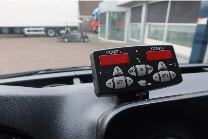 Kylmäauto Mercedes-Benz Sprinter 317 CDI L3/H2 Multi temp, Verplaatsbare tussenwand: kuva Kylmäauto Mercedes-Benz Sprinter 317 CDI L3/H2 Multi temp, Verplaatsbare tussenwand