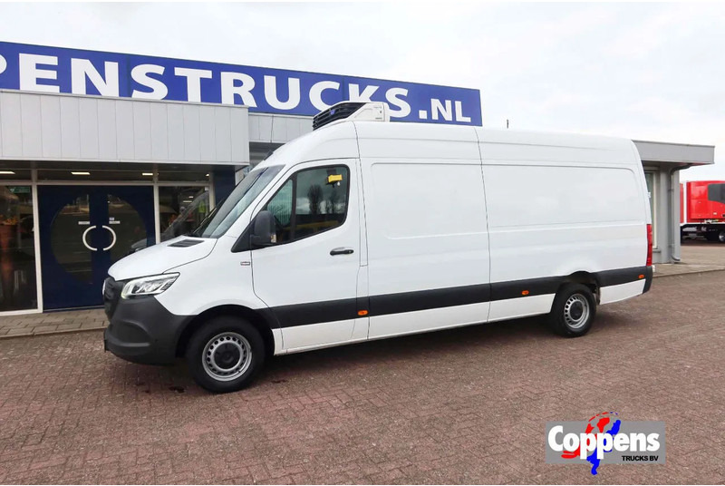Mercedes-Benz Sprinter 317 CDI L3/H2 Multi temp, Verplaatsbare tussenwand - Kylmäauto: kuva Mercedes-Benz Sprinter 317 CDI L3/H2 Multi temp, Verplaatsbare tussenwand - Kylmäauto Mercedes-Benz Sprinter 317 CDI L3/H2 Multi temp, Verplaatsbare tussenwand - Kylmäauto: kuva Mercedes-Benz Sprinter 317 CDI L3/H2 Multi temp, Verplaatsbare tussenwand - Kylmäauto