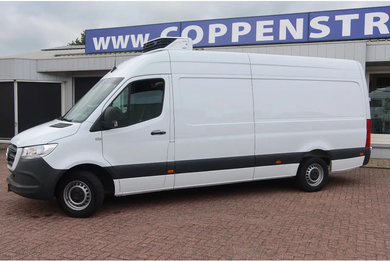 Mercedes-Benz Sprinter 317 Carrier Xarios 350 Koel/Vries/Verwarmen met Nachtaansluiting 220 Volt - Kylmäauto: kuva Mercedes-Benz Sprinter 317 Carrier Xarios 350 Koel/Vries/Verwarmen met Nachtaansluiting 220 Volt - Kylmäauto Mercedes-Benz Sprinter 317 Carrier Xarios 350 Koel/Vries/Verwarmen met Nachtaansluiting 220 Volt - Kylmäauto: kuva Mercedes-Benz Sprinter 317 Carrier Xarios 350 Koel/Vries/Verwarmen met Nachtaansluiting 220 Volt - Kylmäauto