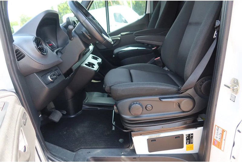 Mercedes-Benz Sprinter 317 Koel/Vries L2/H2 220 Volt stekker - Kylmäauto: kuva Mercedes-Benz Sprinter 317 Koel/Vries L2/H2 220 Volt stekker - Kylmäauto Mercedes-Benz Sprinter 317 Koel/Vries L2/H2 220 Volt stekker - Kylmäauto: kuva Mercedes-Benz Sprinter 317 Koel/Vries L2/H2 220 Volt stekker - Kylmäauto