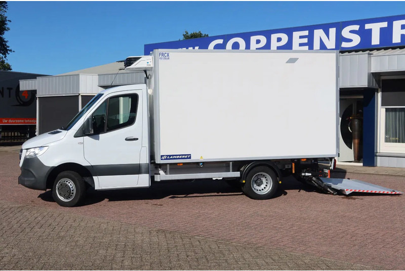Mercedes-Benz Sprinter 516 CDI Koel/Vries + Dhollandia Klep 750 kg Carrier 300 Xarios Dag + nacht 220 Volt - Kylmäauto: kuva Mercedes-Benz Sprinter 516 CDI Koel/Vries + Dhollandia Klep 750 kg Carrier 300 Xarios Dag + nacht 220 Volt - Kylmäauto Mercedes-Benz Sprinter 516 CDI Koel/Vries + Dhollandia Klep 750 kg Carrier 300 Xarios Dag + nacht 220 Volt - Kylmäauto: kuva Mercedes-Benz Sprinter 516 CDI Koel/Vries + Dhollandia Klep 750 kg Carrier 300 Xarios Dag + nacht 220 Volt - Kylmäauto