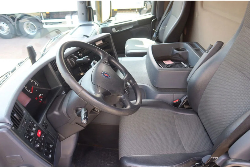 Scania P250 4x2 Bakwagen+Klep E6 Dhollandia 1500 kg - Umpikori kuorma-auto: kuva Scania P250 4x2 Bakwagen+Klep E6 Dhollandia 1500 kg - Umpikori kuorma-auto Scania P250 4x2 Bakwagen+Klep E6 Dhollandia 1500 kg - Umpikori kuorma-auto: kuva Scania P250 4x2 Bakwagen+Klep E6 Dhollandia 1500 kg - Umpikori kuorma-auto