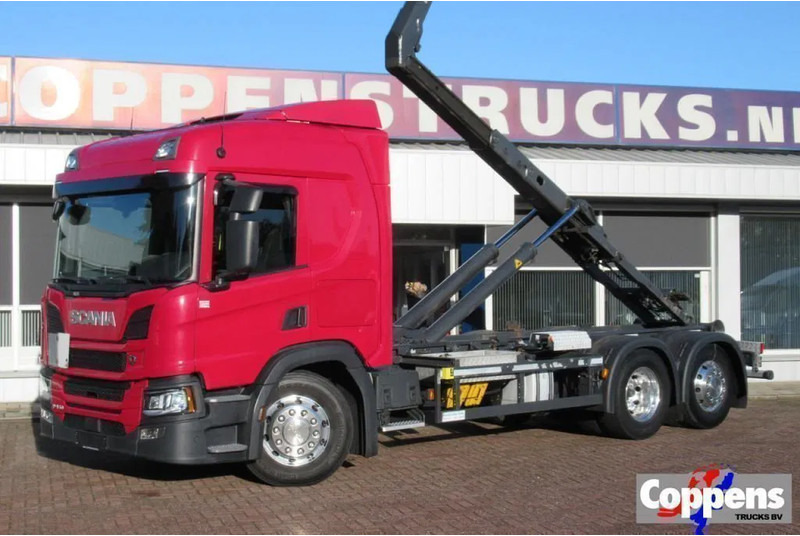 Scania P450 6x2 Euro 6 - Koukkulava kuorma-auto: kuva Scania P450 6x2 Euro 6 - Koukkulava kuorma-auto Scania P450 6x2 Euro 6 - Koukkulava kuorma-auto: kuva Scania P450 6x2 Euro 6 - Koukkulava kuorma-auto