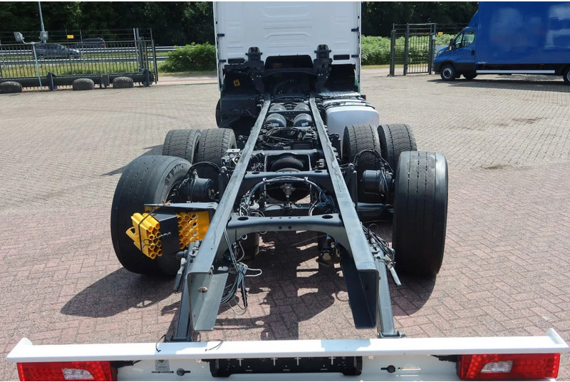 Scania R500 NGS R 500 6x2 Chassis, Stuur liftr as 6x2 - Kuorma-auto alusta: kuva Scania R500 NGS R 500 6x2 Chassis, Stuur liftr as 6x2 - Kuorma-auto alusta Scania R500 NGS R 500 6x2 Chassis, Stuur liftr as 6x2 - Kuorma-auto alusta: kuva Scania R500 NGS R 500 6x2 Chassis, Stuur liftr as 6x2 - Kuorma-auto alusta