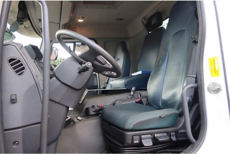 Volvo FE FE 320 6x2 Portaal VDL Systeem - Nostovarsi-vaihtolavakuorma kuorma-auto: kuva Volvo FE FE 320 6x2 Portaal VDL Systeem - Nostovarsi-vaihtolavakuorma kuorma-auto Volvo FE FE 320 6x2 Portaal VDL Systeem - Nostovarsi-vaihtolavakuorma kuorma-auto: kuva Volvo FE FE 320 6x2 Portaal VDL Systeem - Nostovarsi-vaihtolavakuorma kuorma-auto