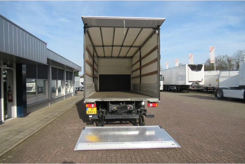 Volvo FL 240 Schuifzeil + Klep 1500 kg Euro 6 - Pressukapelli kuorma-auto: kuva Volvo FL 240 Schuifzeil + Klep 1500 kg Euro 6 - Pressukapelli kuorma-auto Volvo FL 240 Schuifzeil + Klep 1500 kg Euro 6 - Pressukapelli kuorma-auto: kuva Volvo FL 240 Schuifzeil + Klep 1500 kg Euro 6 - Pressukapelli kuorma-auto