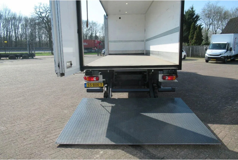 Volvo FL 250 Bakwagen + 6 deuren + Laadklep 2000 kg - Umpikori kuorma-auto: kuva Volvo FL 250 Bakwagen + 6 deuren + Laadklep 2000 kg - Umpikori kuorma-auto Volvo FL 250 Bakwagen + 6 deuren + Laadklep 2000 kg - Umpikori kuorma-auto: kuva Volvo FL 250 Bakwagen + 6 deuren + Laadklep 2000 kg - Umpikori kuorma-auto