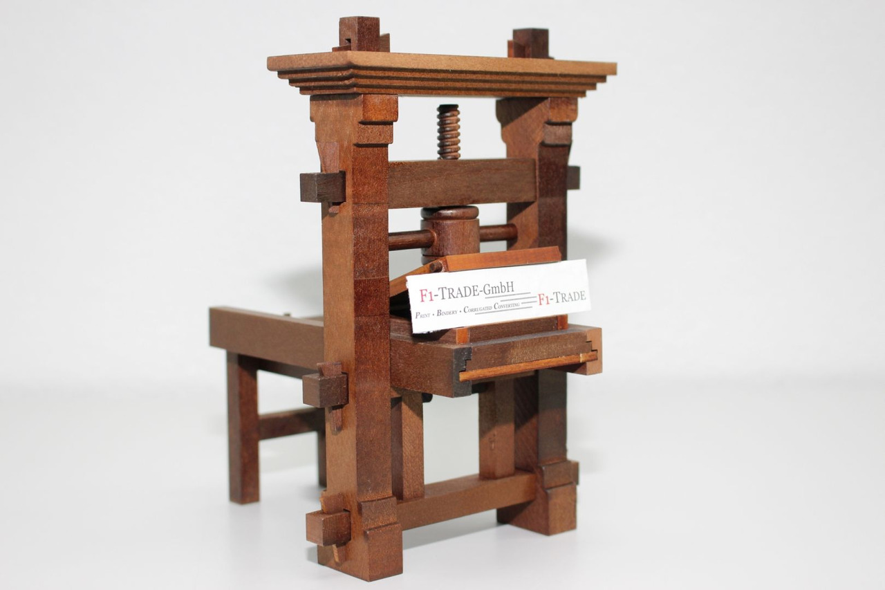 Heidelberg QM46-2 - Offsetpainokone: kuva Heidelberg QM46-2 - Offsetpainokone Heidelberg QM46-2 - Offsetpainokone: kuva Heidelberg QM46-2 - Offsetpainokone