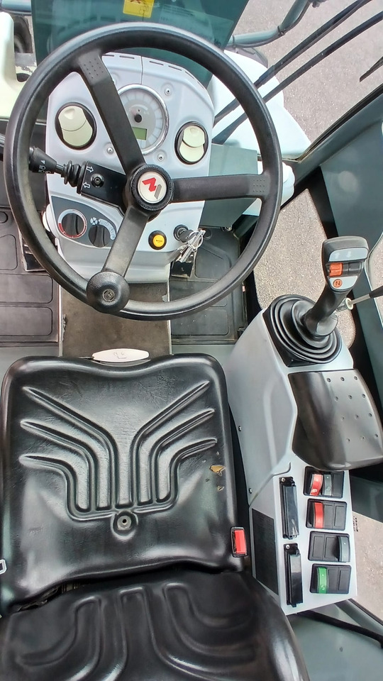 KRAMER 5035 - Pyöräkuormaaja: kuva KRAMER 5035 - Pyöräkuormaaja KRAMER 5035 - Pyöräkuormaaja: kuva KRAMER 5035 - Pyöräkuormaaja