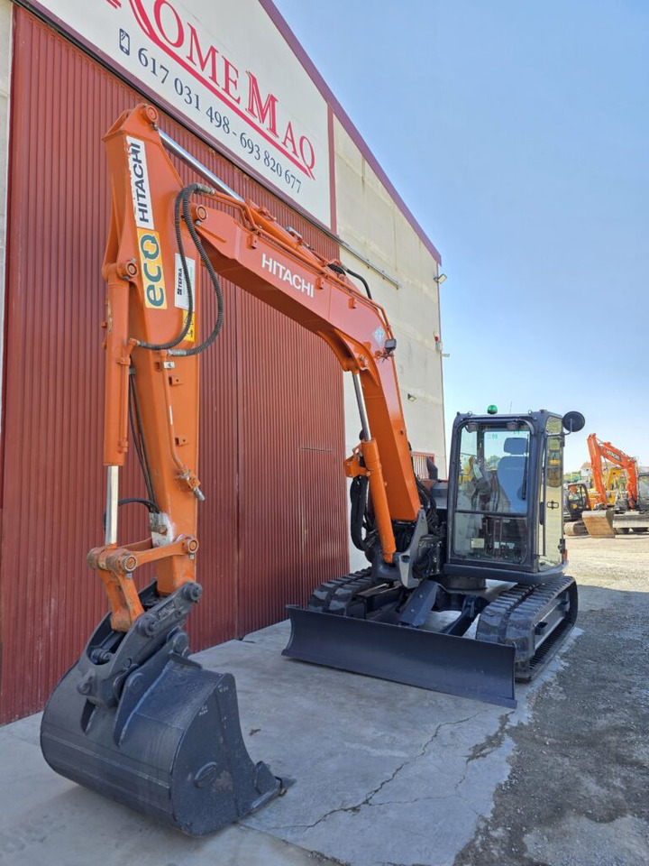 HITACHI ZX85USB-6 - Minikuormaaja: kuva HITACHI ZX85USB-6 - Minikuormaaja HITACHI ZX85USB-6 - Minikuormaaja: kuva HITACHI ZX85USB-6 - Minikuormaaja